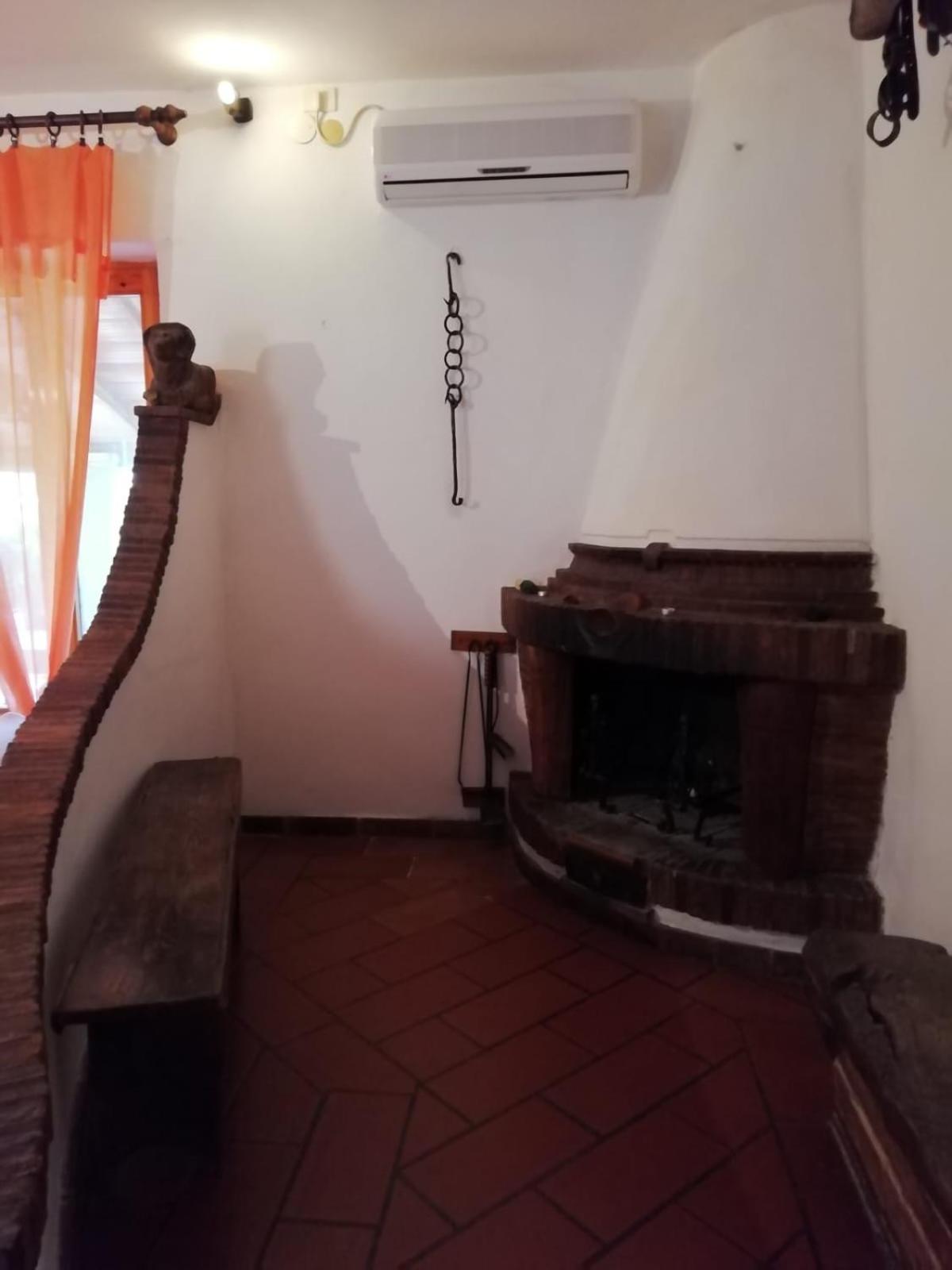 Agriturismo Podere Cherzo Cinigiano Buitenkant foto